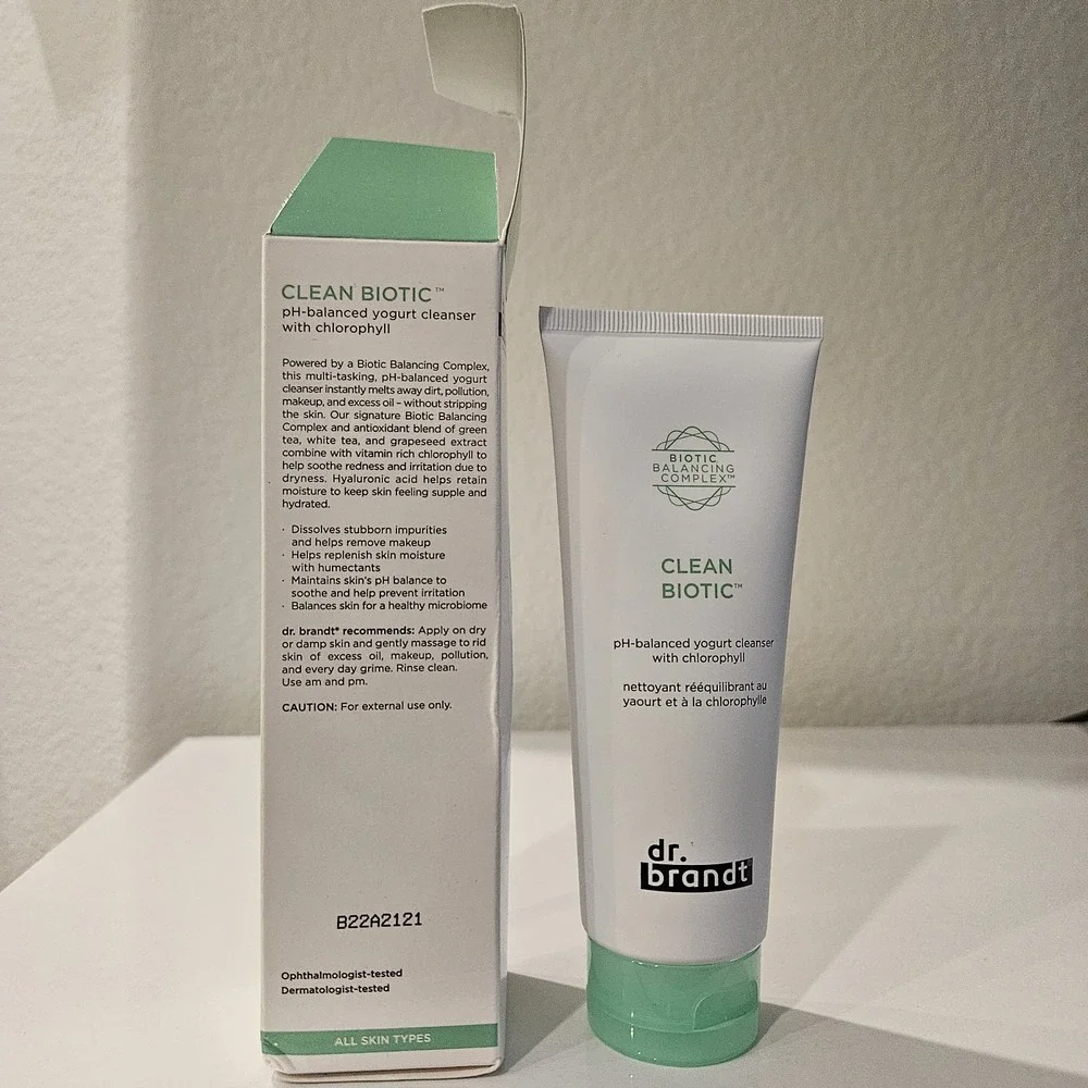 Dr. Brandt Clean Biotic pH-Balanced Yogurt Cleanser 3.5 oz